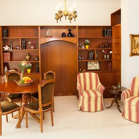 Beautiful & Renovated Central In Kolonaki Apartman Athén